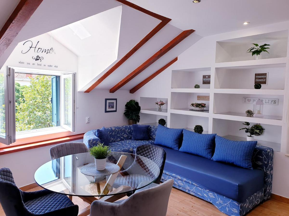 Apartments Sandra In The Historical Center Of The City Supetar Bagian luar foto