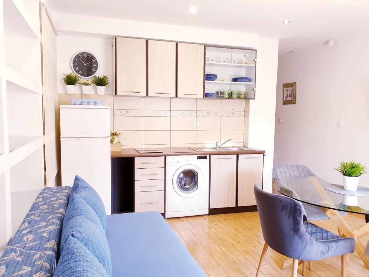 Apartments Sandra In The Historical Center Of The City Supetar Bagian luar foto