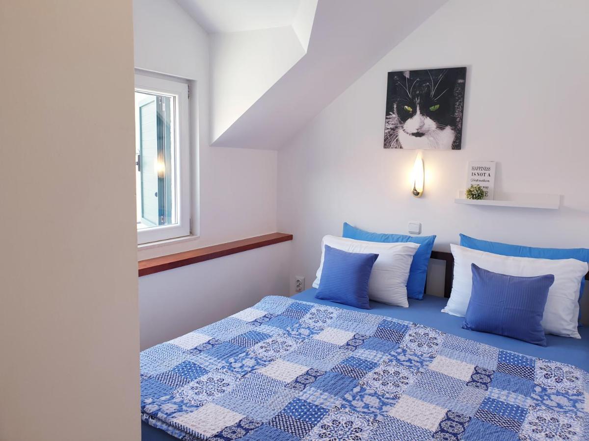 Apartments Sandra In The Historical Center Of The City Supetar Bagian luar foto