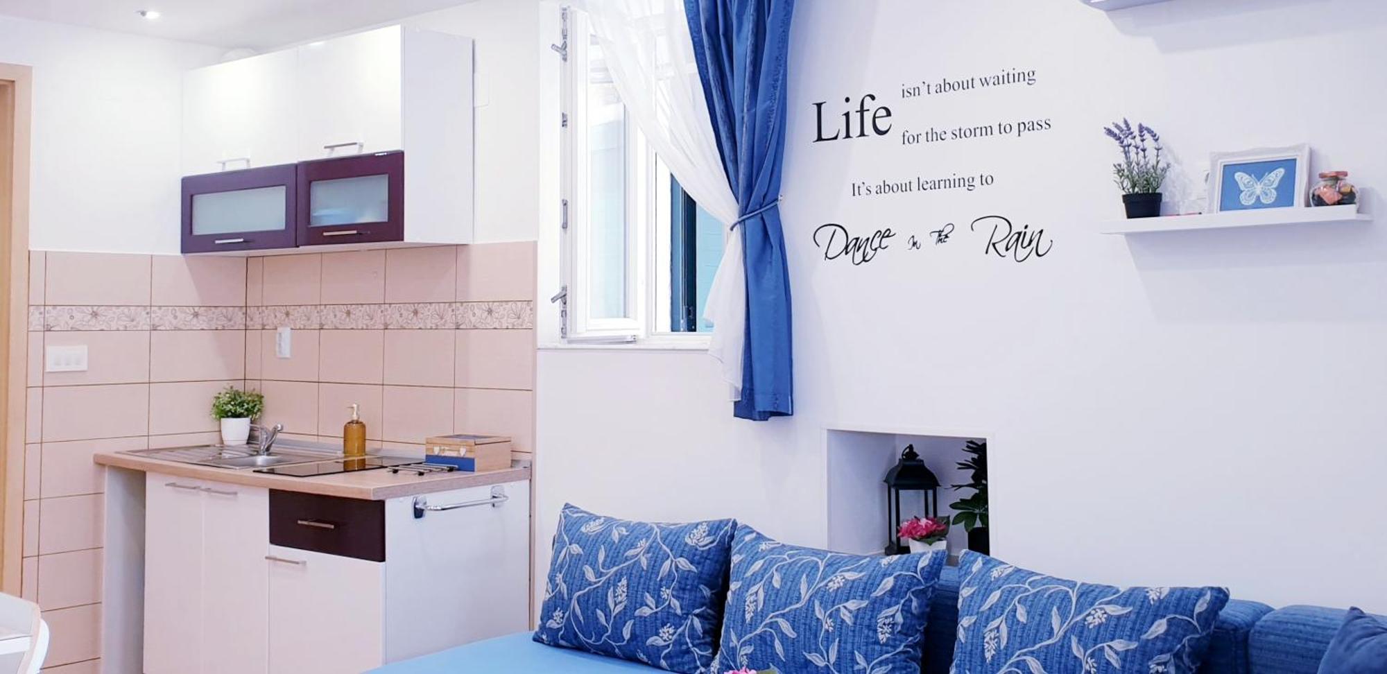 Apartments Sandra In The Historical Center Of The City Supetar Bagian luar foto